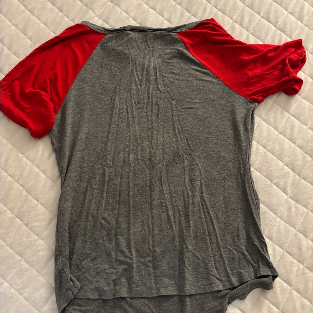 Harley-Davidson Red and Gray Graphic Tee - Picture 2 of 2